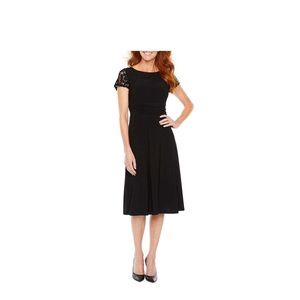 Perceptions Petite Short Sleeve Fit+Flare Dress